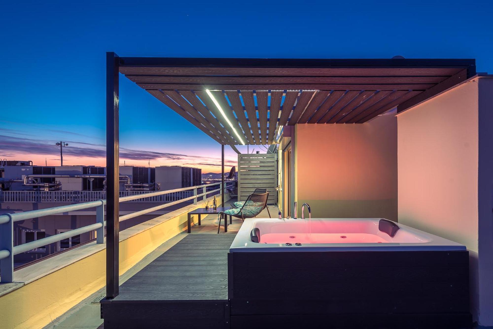 Acropolis View Mini Sky Suite & Hot Tub Афіни Екстер'єр фото
